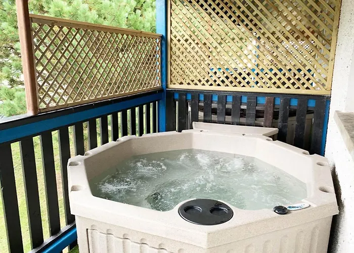 Rathlin Apartment - 2 Bedroom With Hot Tub